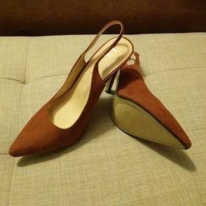 Liliana pumps with no box